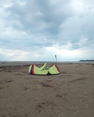 Kite naish pivot 12m