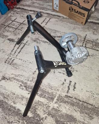 Rullo allenamento bici Saris fluid 2