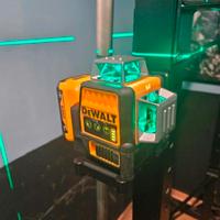 livella laser dewalt 
