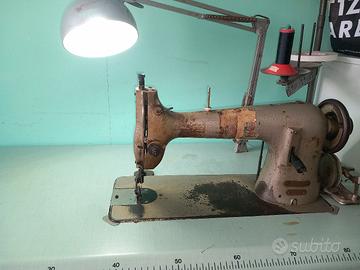 macchina per cucire industriale 