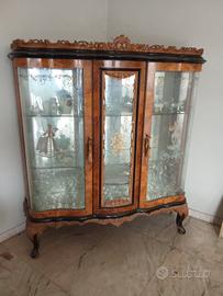 vetrinetta stile Chippendale 