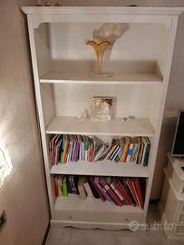 Libreria bianca 