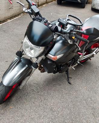 Suzuki Gsr 600  Yoshimura anno 2010