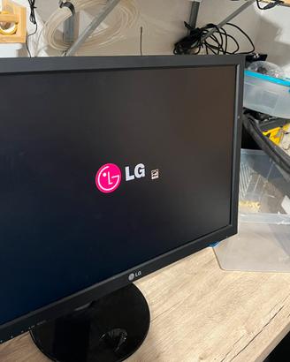 Monitor lg 24”