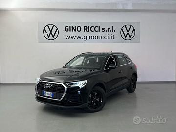 Audi Q3 40 TFSI quattro S tronic Business