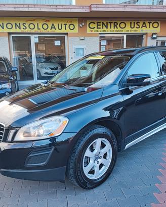 Volvo XC 60 XC60 D4 AWD Geartronic Momentum