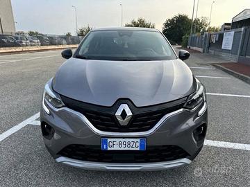Renault Captur Plug-in Hybrid E-Tech 160 CV Initia