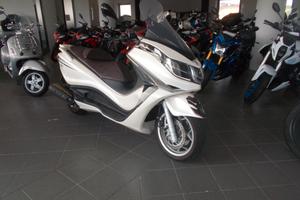 Piaggio X 10 .