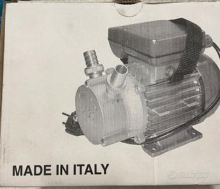 Pompa travaso enologica
