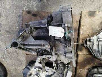 Cambio RENAULT CLIO 1149cc benzina del 2007