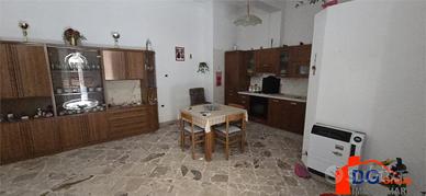 CASA INDIPENDENTE CON AMPIA METRATURA