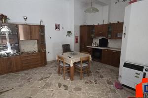 CASA INDIPENDENTE CON AMPIA METRATURA