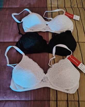 reggiseni Triumph NUOVI 