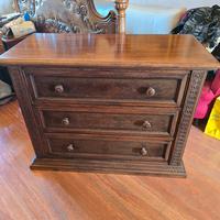 Como' e comodini antichi legno massello