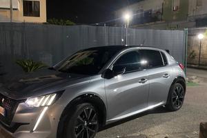 Peugeot 208 5P AM C3 -  GT PACK P. Tech 100 EAT8