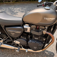 Triumph Street Twin 900