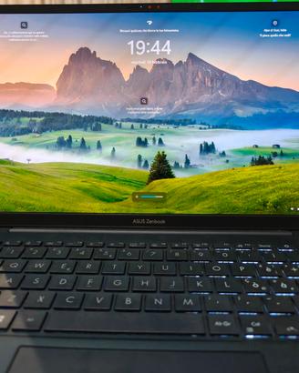 ASUS Zenbook 14 OLED  Intel Core Ultra 7