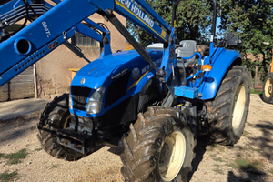 New Holland T4 con forca originale