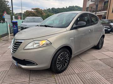 Lancia Ypsilon 1.2 69 CV 5 porte Platinum
