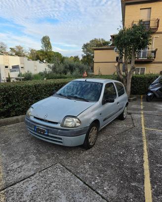 Renault Clio - Clio II 1998 3p 1.2 RN c/SS