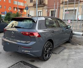 Volkswagen GOLF 8 DSG SCR Life 2.0 TDI 116cv