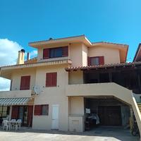 Appartamenti con garage in piccolo condominio