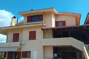 Appartamenti con garage in piccolo condominio