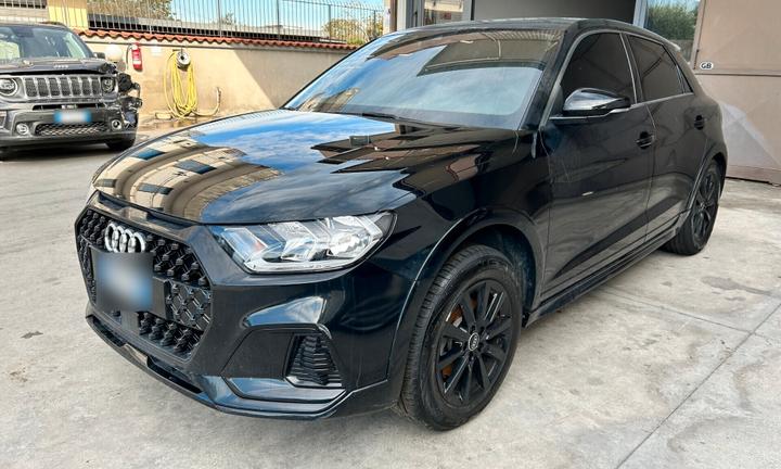 Audi A1 1.0 TFSI 110CV S-tronic - 2023 Motore OK