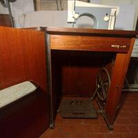 Macchina da cucire Necchi mod 267