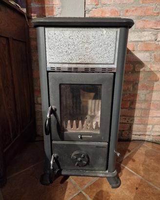 Stufa a legna Nordica