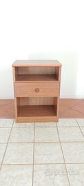 Comodino per interno atrio