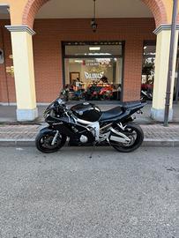 Yamaha YZF R6 A 1750€ OPERAZIONE 50%