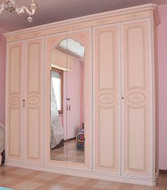 Armadio a 6 ante in legno laccato