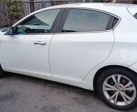 Alfa Romeo Giulietta 1.4 turbo GPL 120 CV