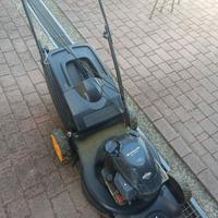 tagliaerba a motore 