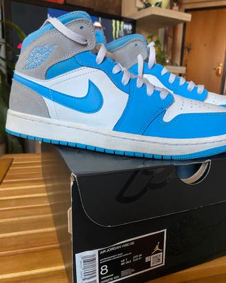  Air Jordan 1 Mid SE University Blue – Taglia 41 