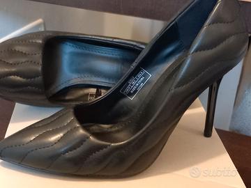 Scarpa pelle nera n.37 nuova