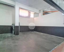 Box auto 60mq a Frattamaggiore