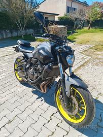 Yamaha MT07 Night Fluo 