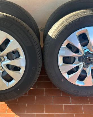 n°4 gomme per FIAT 500 X 