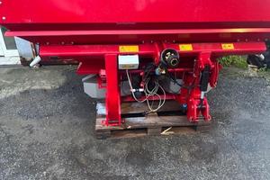 Spandi concime Lely TULIP CENTERLINE SX 3000