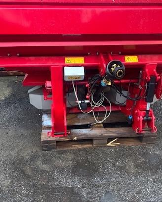 Spandi concime Lely TULIP CENTERLINE SX 3000