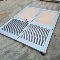 porta con griglie di aereazione usata