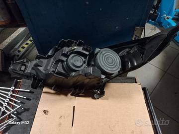 Fanali anteriori Peugeot 207 originali Valeo