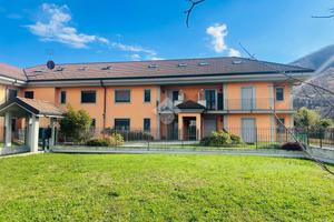 6 LOCALI A LANZO TORINESE