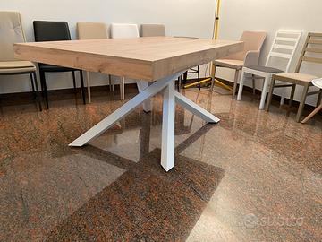 Tavolo nuovo cm 160x90 allungabile a 260 cm
