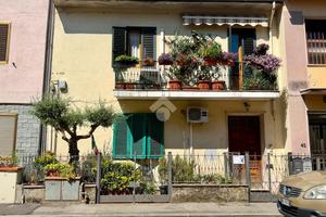 5 LOCALI A MONTEMURLO