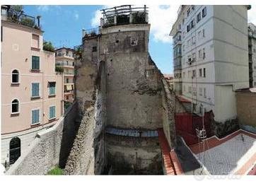 Terreno di 225 m² a Napoli