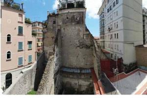 Terreno di 225 m² a Napoli