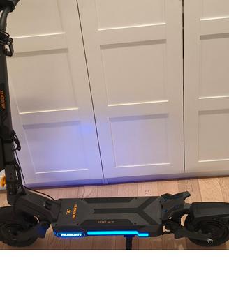 monopattino elettrico AUSOM DT2 pro